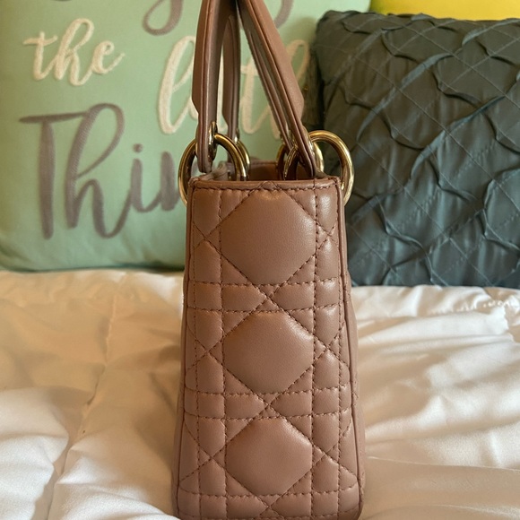 Mini Lady Dior - Picture 5 of 16